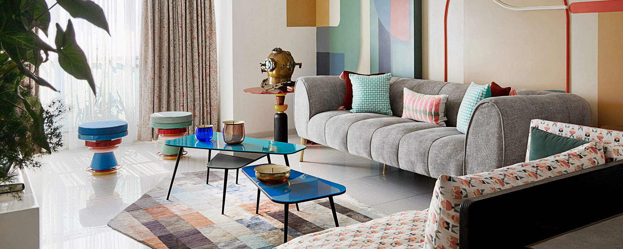 2025's Trend List: Best Dual Tone Wall Colour Combinations for Living Rooms